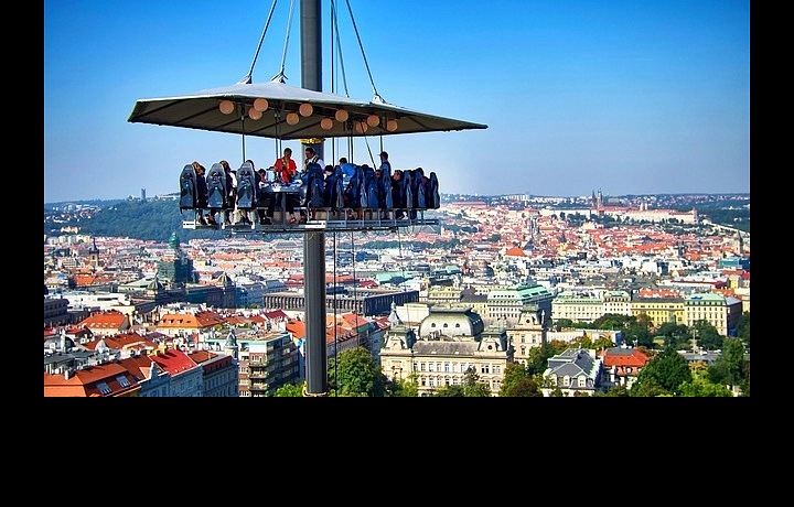 Dinner in the sky