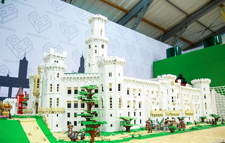 Model zámku Hluboká nad Vltavou