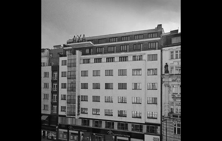 Historická fotka, Hotel AXA