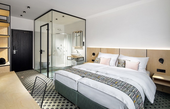 Nynější hotelový pokoj. 