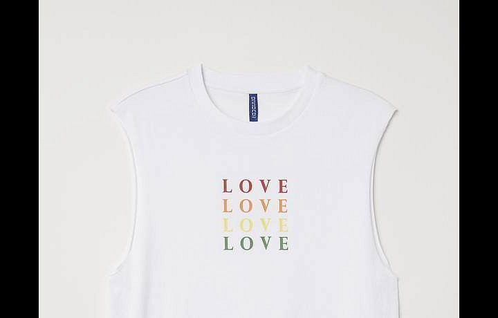 Hravé a barevné oblečení