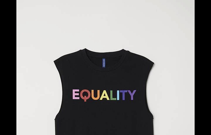 Hravé a barevné oblečení