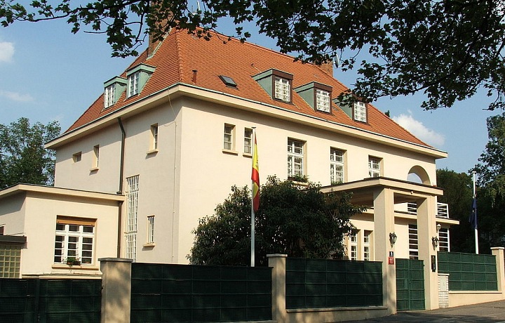 Španělská Ambasáda v lokalitě Ořechovka