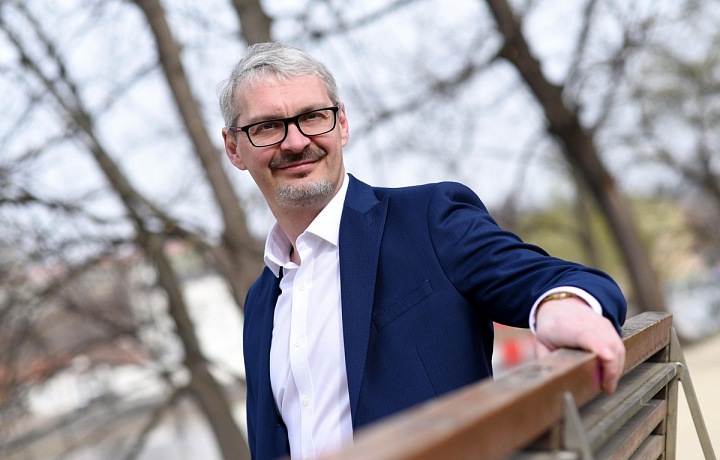 Lidem chce nabídnou svou empatii 