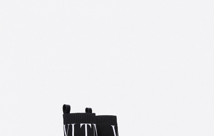 Neodolatelné kotníkové boty Valentino.