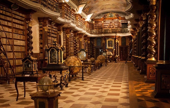 Pražské Klementinum v Praze