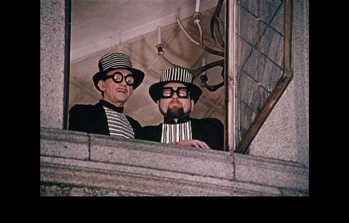 Iks a Ypsilon kují pikle!