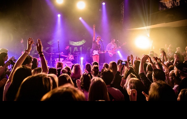 Klukům se otevřely dveře do hudební scény i v zahraničí.