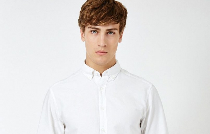 Košili zastrčte do kalhot