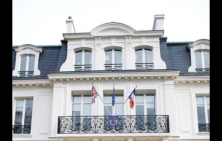 Absolventi British school of Paris