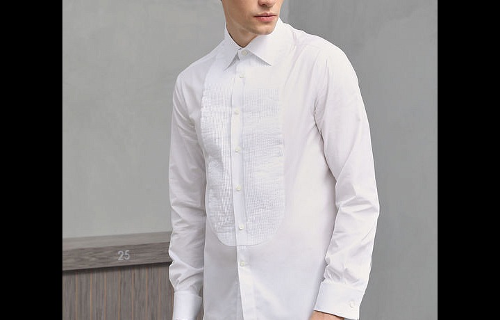 Košile s řasením.