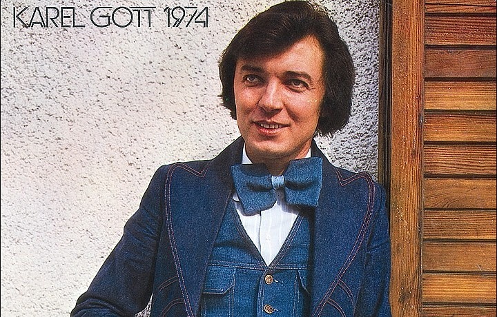 1974 vidíte ten šibalský úsměv?