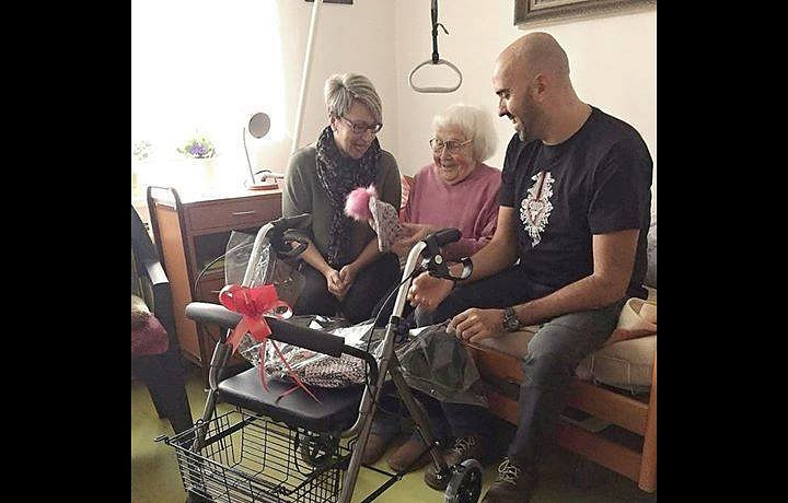 Na vozíčky pomáhá vybrat společnost Slevomat. 