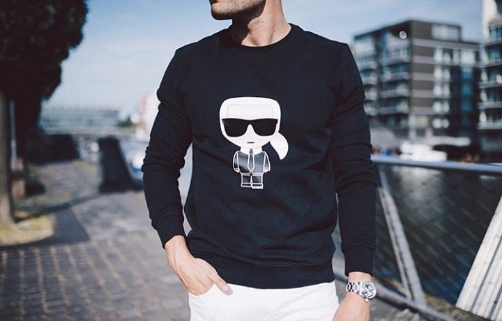 Mikina Ikonik je krásná a stylová.