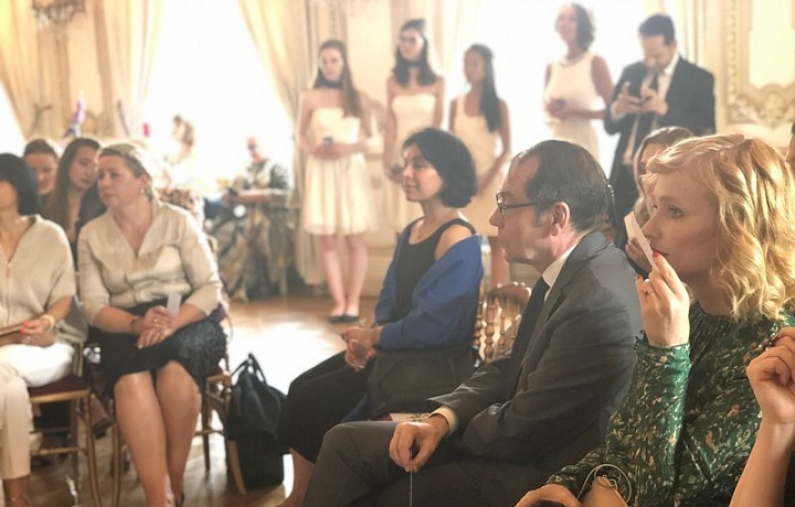 Roland Galharague, velvyslanec Francie a Aňa Geislerová