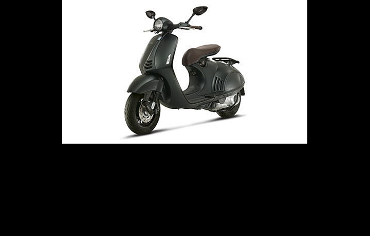 Vespa 946 Armani, 2015
