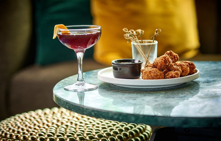 Room Rumpus, delikatesy a luxusní pití Londýn