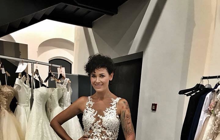 Svatební šaty PONER.