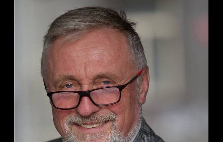 Mirek Topolánek byl mimo politiku celých osm let. 