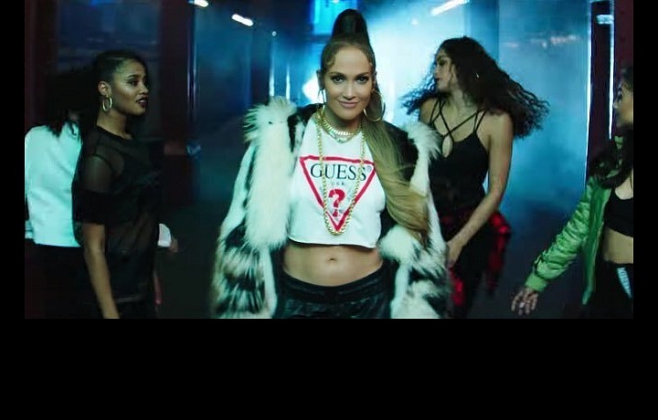 Jennifer Lopez v kampani Guess
