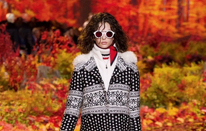 Podzim/Zima 2017-18 Moncler Gamme Rouge