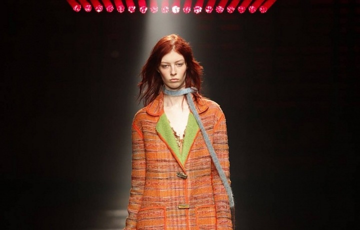 Neforemné barevné oblečení