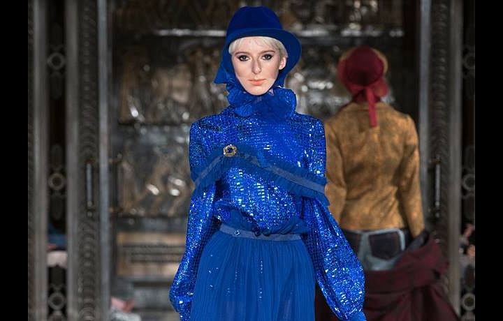 Královská modř v kolekci AW 18.19