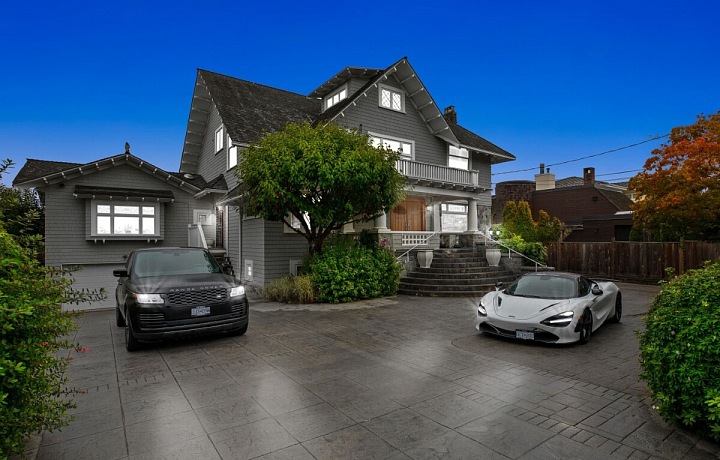 Sídlo ve Vancouveru, Kitsilano, Angell Hasman & Associates Realty