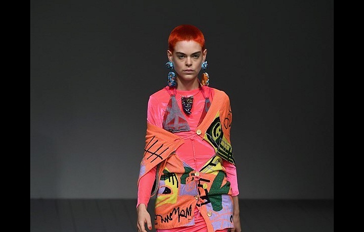 Matty Bovan SS19 se nese v duchu extravagance