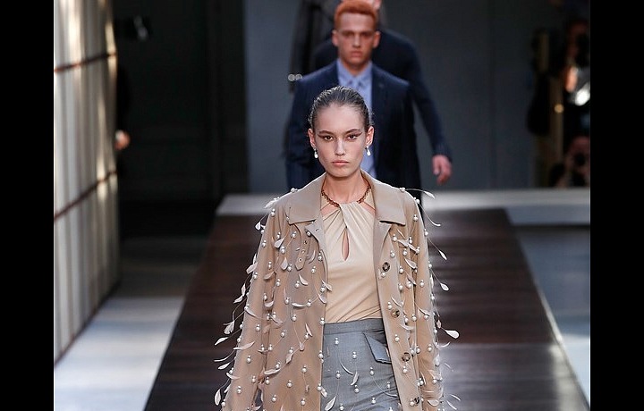 Riccardo Tisci šel i do extravagance