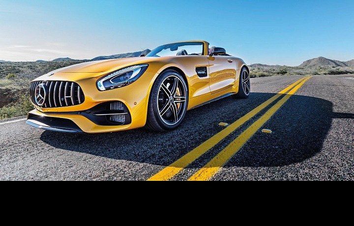 Mercedes AMG GT S Roadster