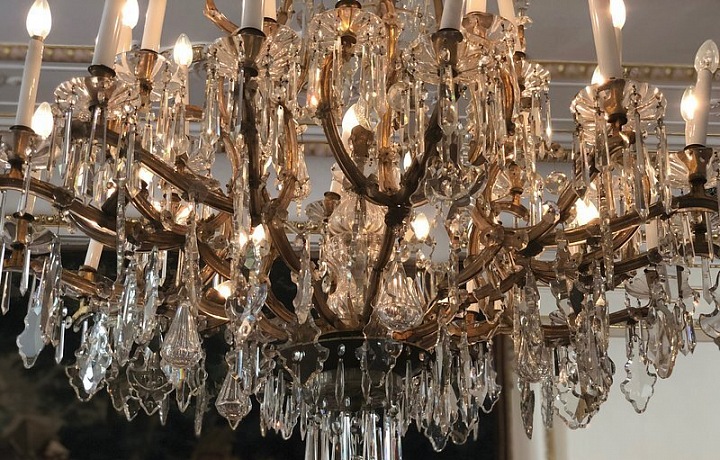 Prostory francouzské ambasády jsou naprosto luxusní!