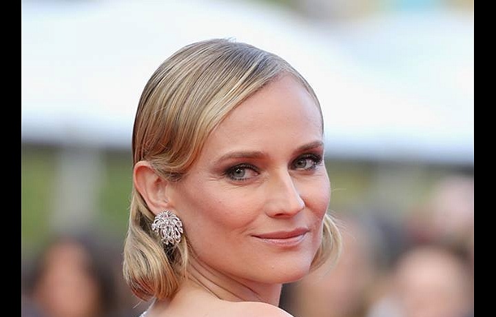 You could spot Diane Kruger on red carpet...