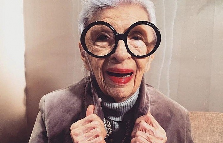 Iris Apfel je úžasná žena a módní ikona. 