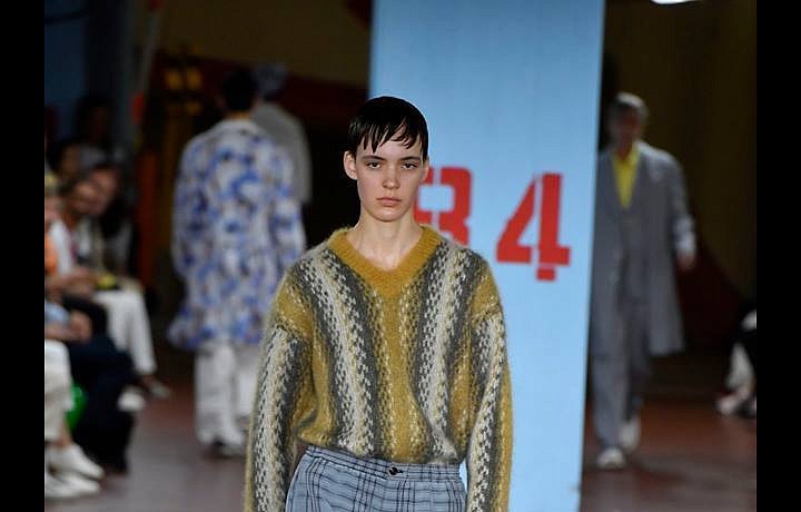 Kolekci dominují vzory a barvy