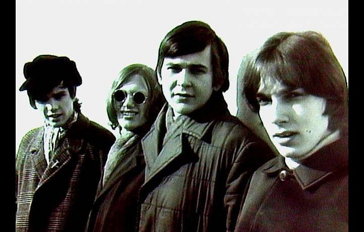 Jiří Korn (druhý zleva) a kapela Rebels