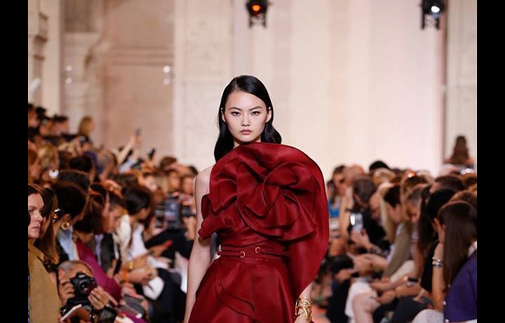 Kolekce Haute Couture AW 2018 je jednoduše božská