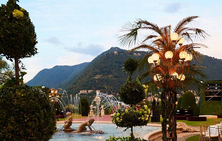 Krásné prostředí u jezera Como.