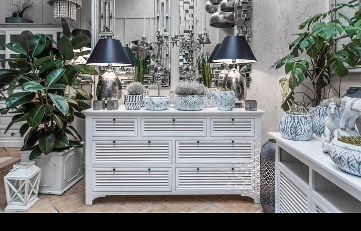 Luxusní komoda, Bell Deco