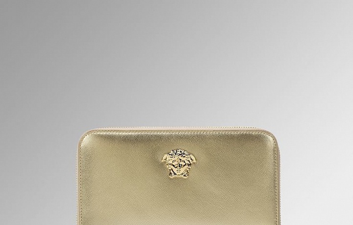 Peněženka je také krásným dárkem. 