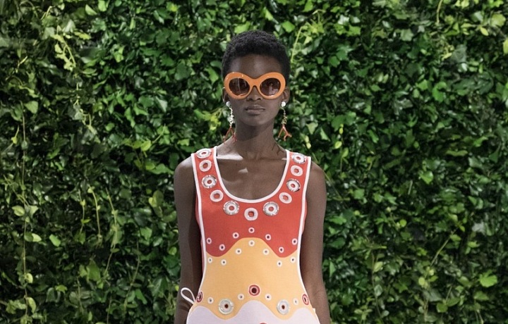 Barevnost a hravost.