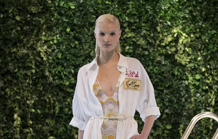 Nádherná a barevná móda.