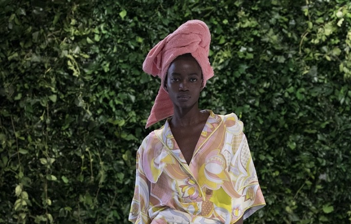 Nádherná a barevná móda.