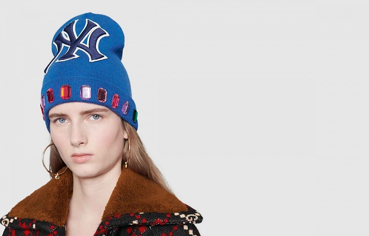 Zimní čepice Gucci.