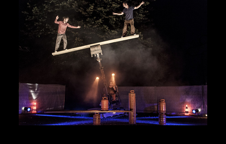 Cirque Inextremiste, Extension