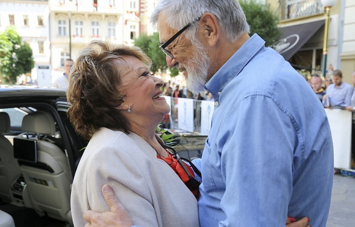 Prezident festiavalu Jiří Bartoška s Jiřinou Bohdalovou