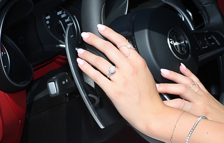 Prsten z kolekce Zásnuby, ALOVE, 3 karátový diamant