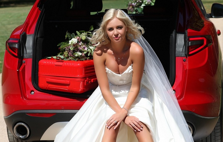 Alfa Romeo Stelvio (IMOFA), kufr Rimowa