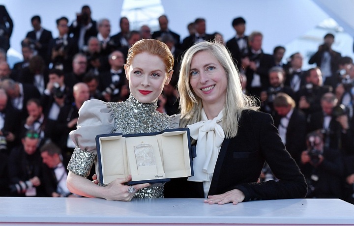 Emily Beecham a režisérka Jessica Hausner