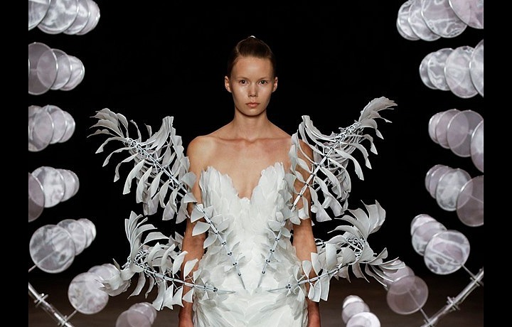 haute couture AW19/20 - kolekce Hypnóza